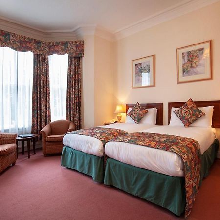 Ashley Hotel Cambridge  Exterior photo