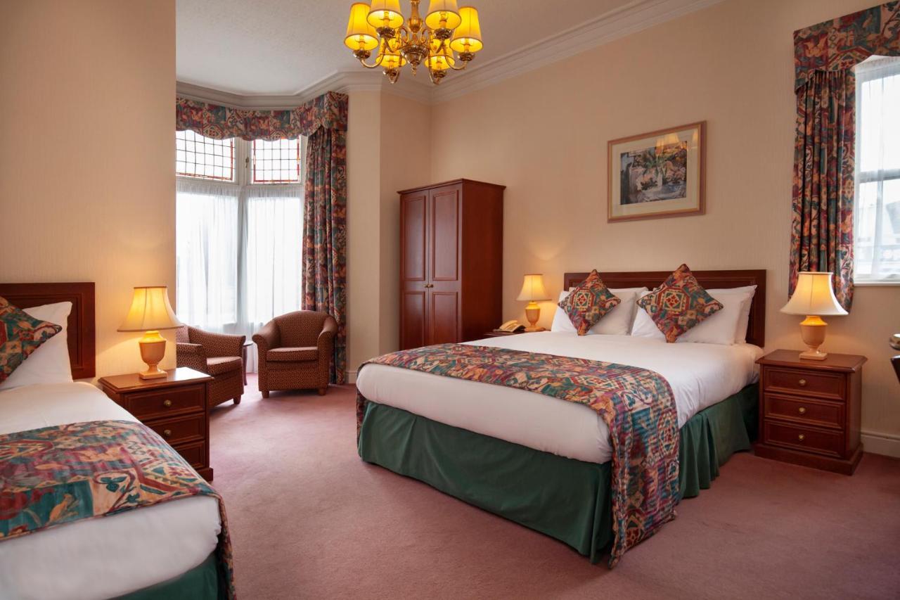 Ashley Hotel Cambridge  Exterior photo